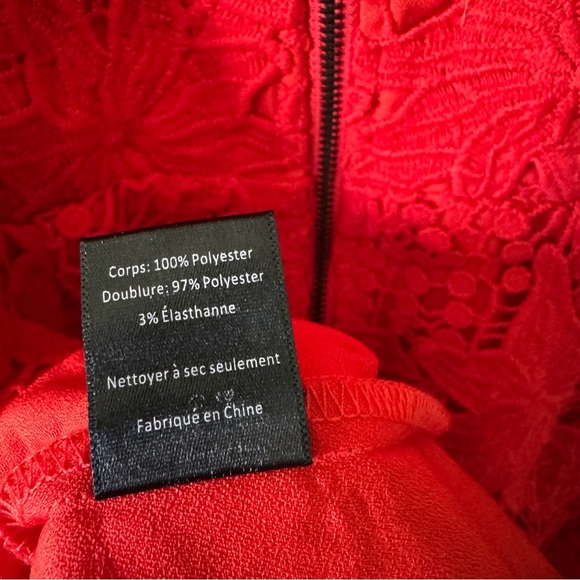 ASTR THE LABEL RED FLORAL CROCHET BODYCON MINI DRESS RED SIZE SMALL - Picture 3 of 5